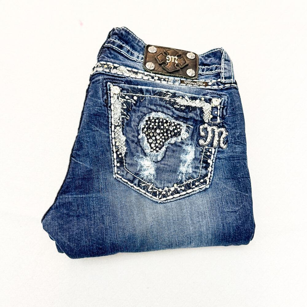Miss Me Signature Cropped Dark Wash Denim Ripped Jeans Studded Pockets SIze 30